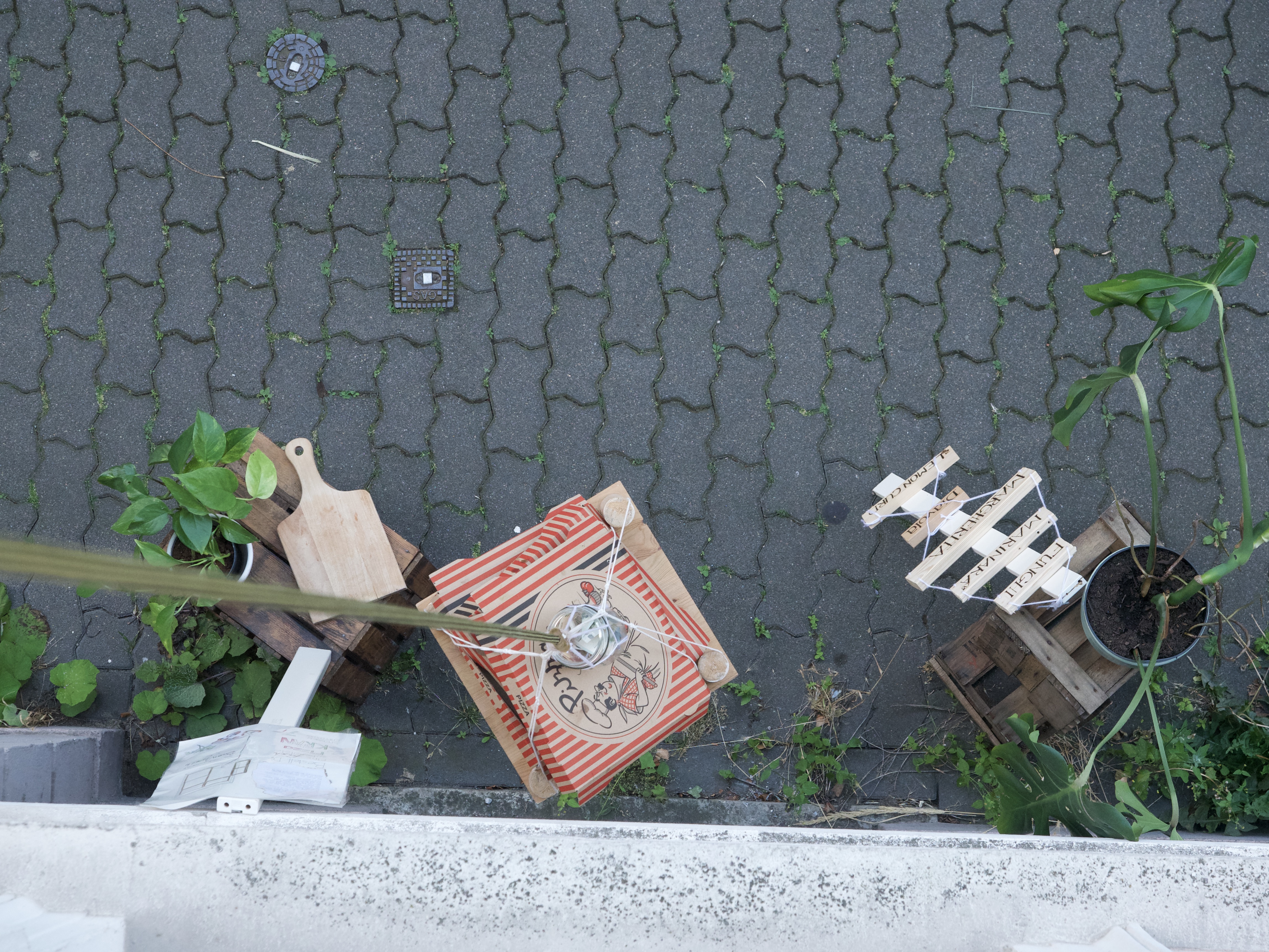 Pizza vom Kran Detmold hat geöffnet und dekoriert. Vegan und vegetarisch